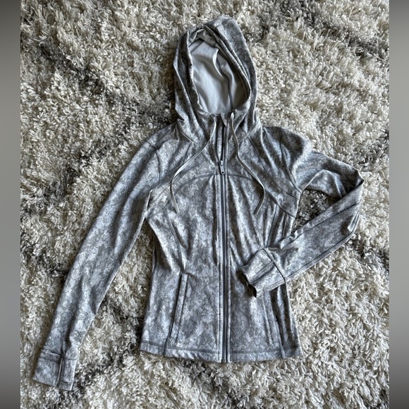 lululemon athletica Tops - Lululemon Hooded Define Jacket *Nulu Hideaway Camo Starlight Multi